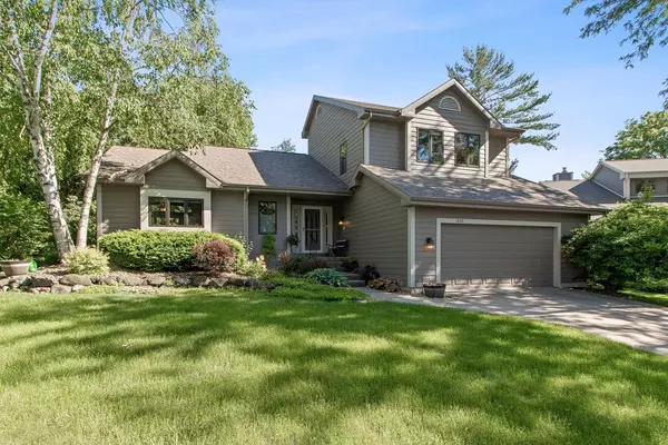 1205 Muirfield Court, Middleton, WI 53562