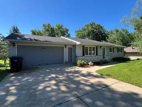 509 Wild Plum Drive, Deforest, WI 53532