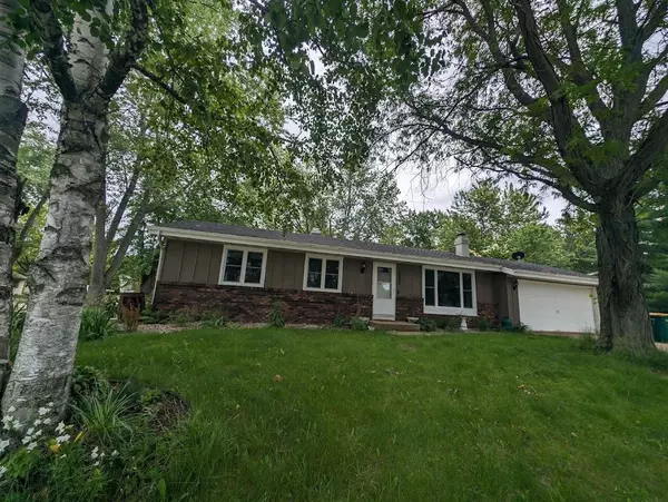 1025 Robert Street, Edgerton, WI 53534