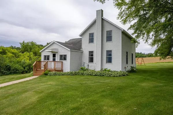 W9695 HIGHWAY 82, Elroy, WI 53929