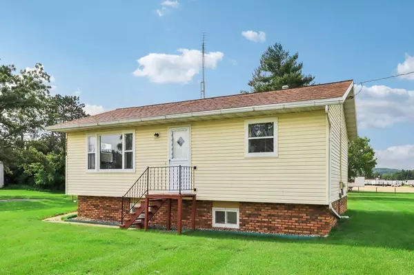 Reedsburg, WI 53959,2270 E Main Street