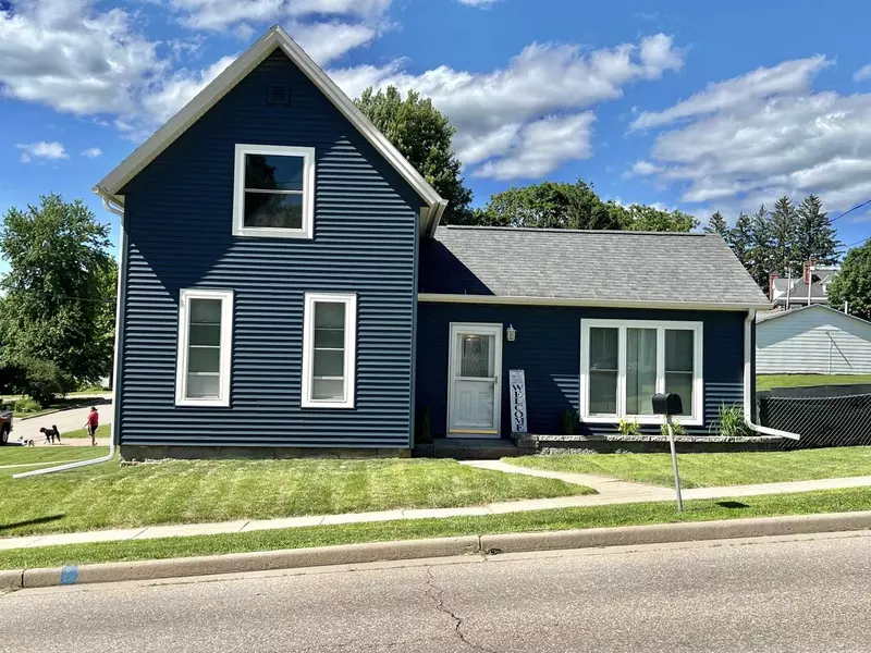 715 Fountain Street, Mineral Point, WI 53565