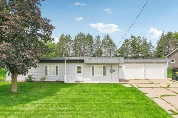 85 Lueders Road, Prairie Du Sac, WI 53578