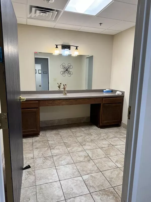 Sun Prairie, WI 53590,605 Chase Boulevard #106A