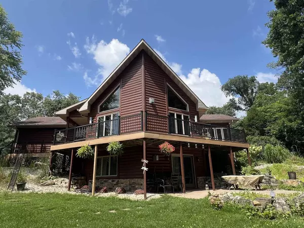 W5192 Airport Road, New Glarus, WI 53574