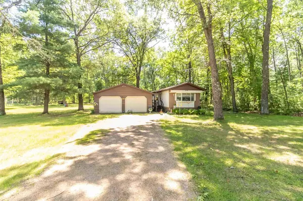 1353 S Cypress Lane, Friendship, WI 53934