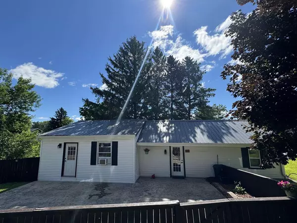 Mineral Point, WI 53565,620 Union Street