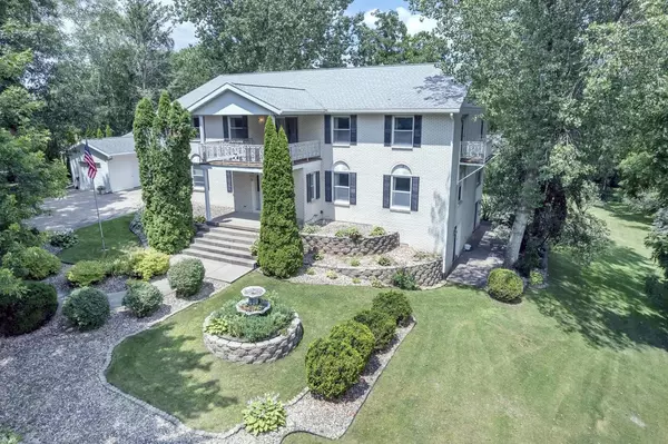 2129 Vintage Drive,  Fitchburg,  WI 53575