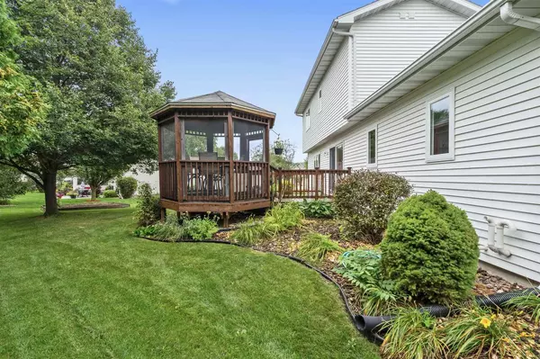 Deforest, WI 53532,906 Pheasant Lane