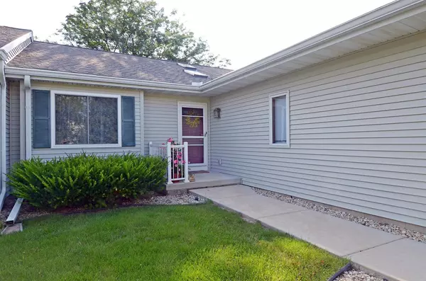 Stoughton, WI 53589,415 Kensington Square