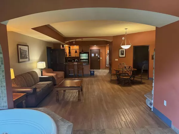 Wisconsin Dells, WI 53965,2411 RIVER Road #2319