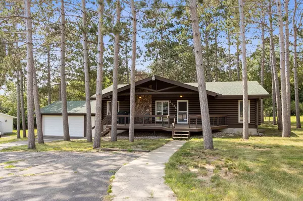 2408 Red Pine Court,  Portage,  WI 53901