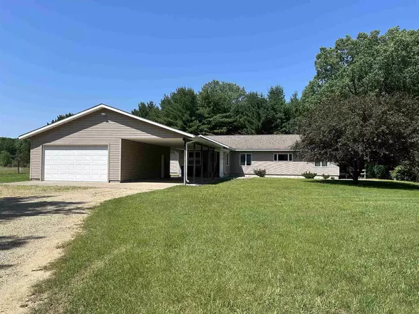 1921 11th Court, Friendship, WI 53934