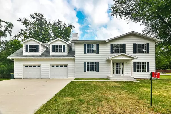 717 E Briar Lane, Beloit, WI 53511