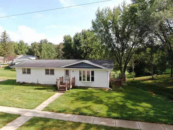 556 Mechanic Street, Hillsboro, WI 54634