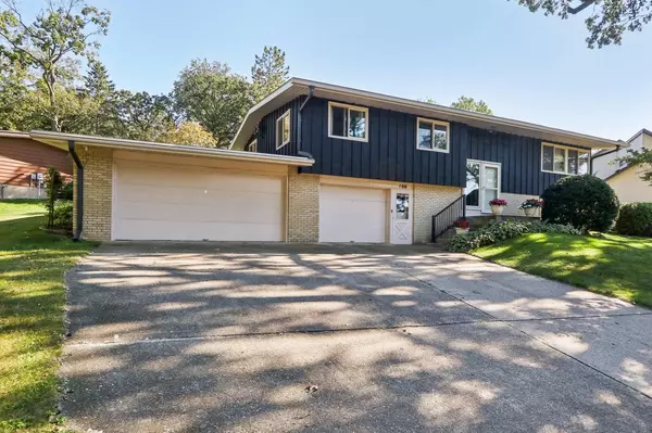 100 Shady Court, Mount Horeb, WI 53572