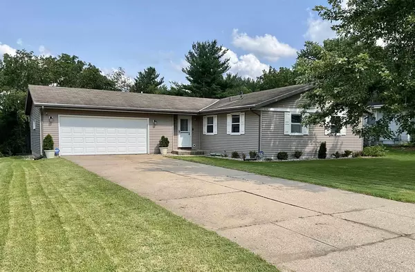 838 Somerset Drive, Janesville, WI 53546