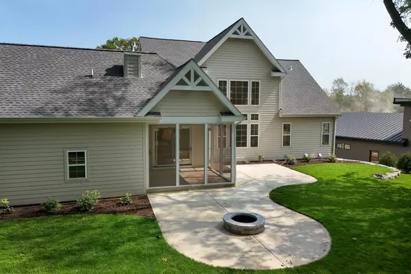 4953 Championship Circle, Waunakee, WI 53597