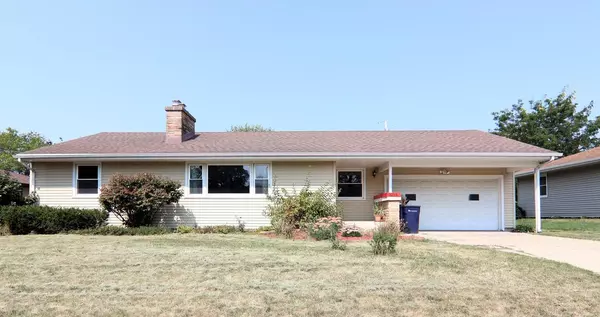 1215 Home Park Avenue, Janesville, WI 53545