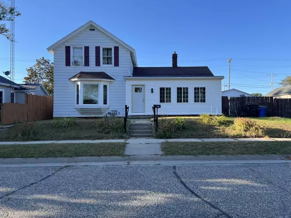 133 E Burns Street,  Portage,  WI 53901