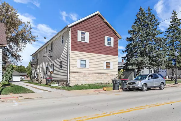 124 Milwaukee Street, Johnson Creek, WI 53038