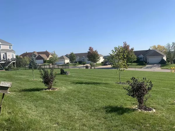 Lake Geneva, WI 53147,699 S Stone Ridge Drive