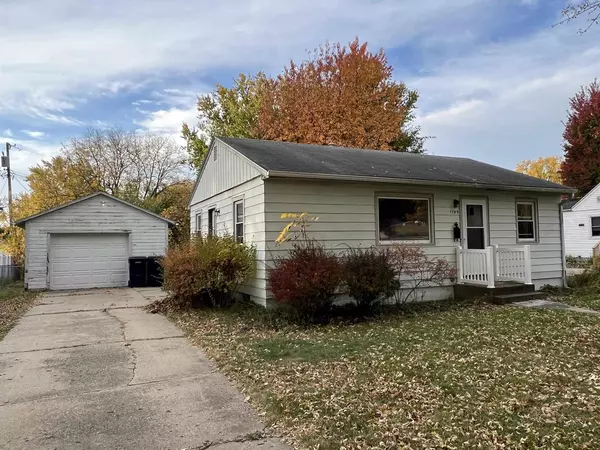 1709 Hamilton Avenue, Janesville, WI 53548