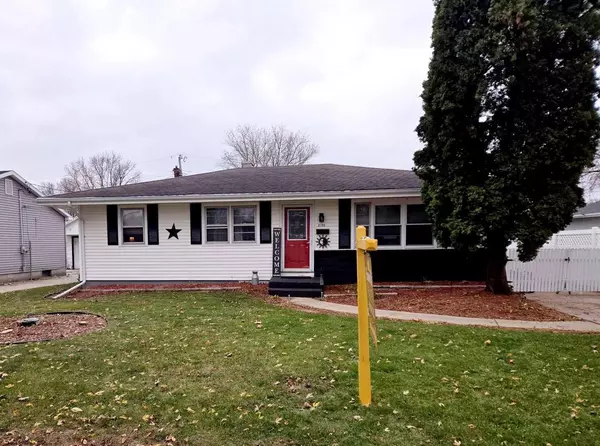 2120 S Crosby Avenue, Janesville, WI 53546