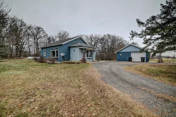 3098 Sam Miles Road, Stoughton, WI 53589