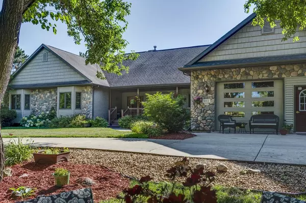 402 Rustic Drive, Madison, WI 53718