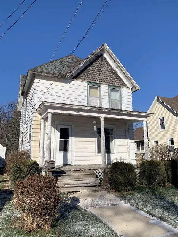 421 N Ludington Street, Columbus, WI 53925