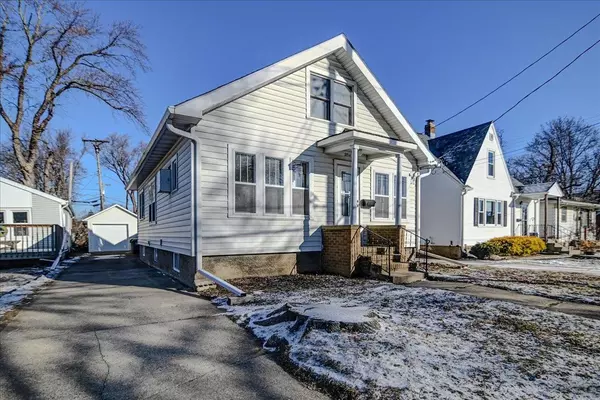 2714 E JOHNSON Street, Madison, WI 53704