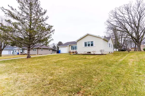 Oregon, WI 53575,260 Kierstead Lane