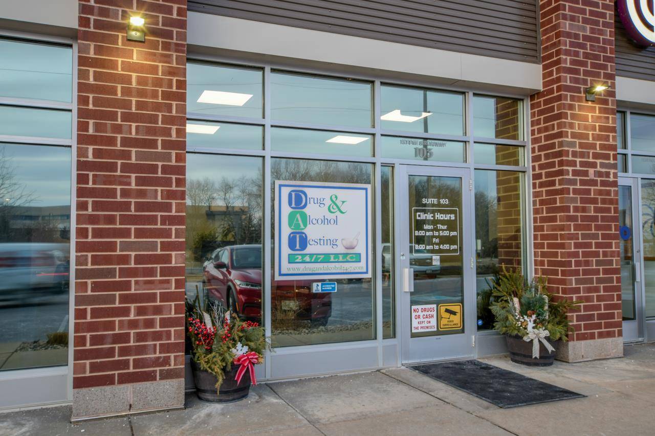 1574 W Broadway, Madison, WI 53713