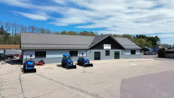 1375 E Main Street, Reedsburg, WI 53959