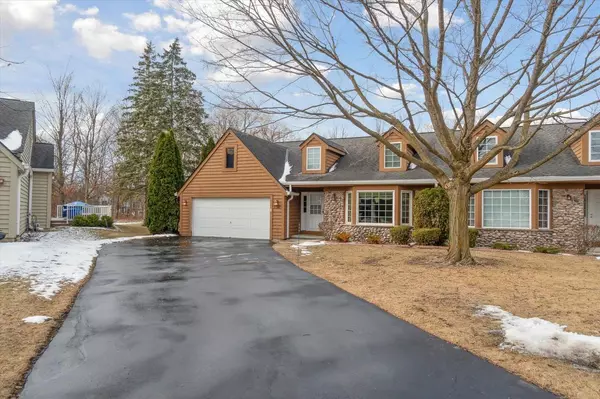 Franklin, WI 53132,7741 Maple Ridge Court