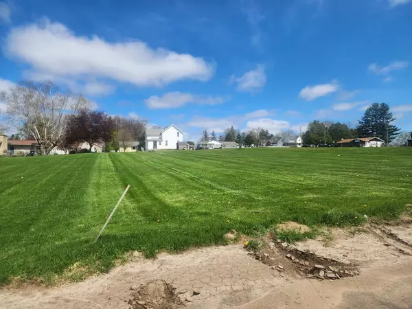 Lancaster, WI 53813,812 E Walnut Street