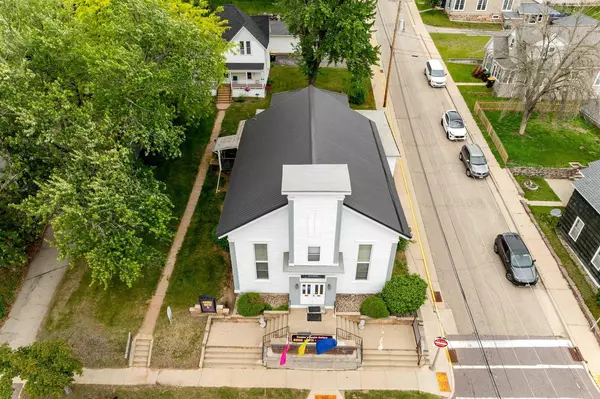 Montello, WI 53949,147/145 E Montello Street