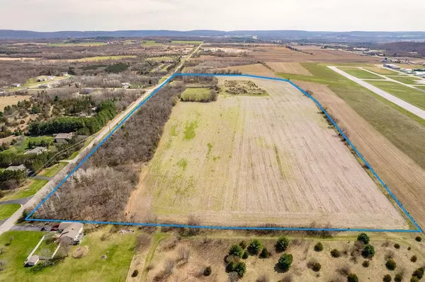 S3479 Fox Hill Road, Baraboo, WI 53913