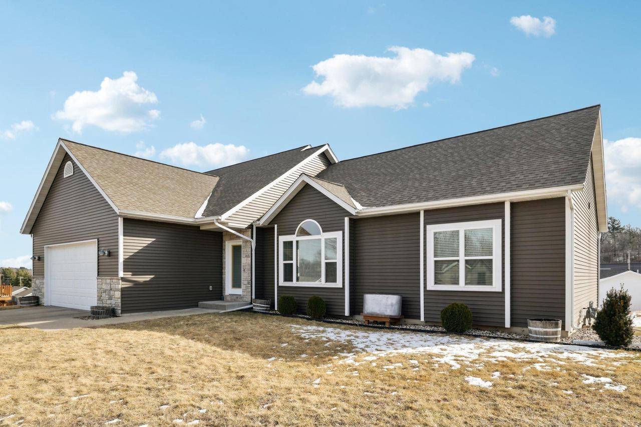 1315 Springbrook Drive, Baraboo, WI 53913
