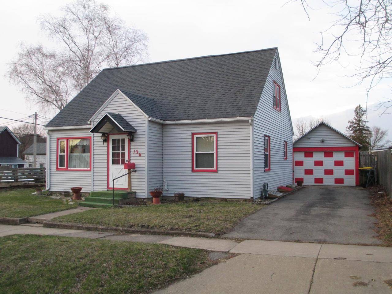 136 W 6th Street, Richland Center, WI 53581