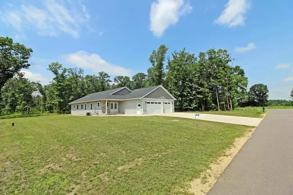 S12829 Spruce Trail, Spring Green, WI 53588
