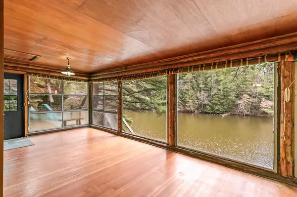 E10273 Xanadu Road, Wisconsin Dells, WI 53965