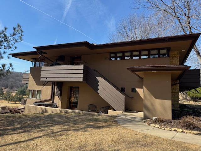 302 Springs Drive #C, Bldg, Spring Green, WI 53588