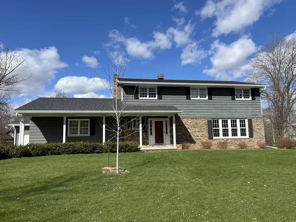 723 William Drive,  Sun Prairie,  WI 53590