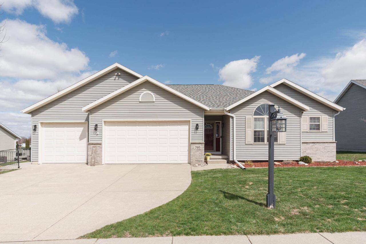 705 Avalon Road, Columbus, WI 53925