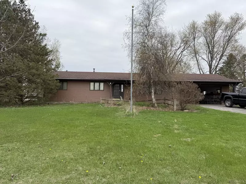 9197 County Road S, Mount Horeb, WI 53572