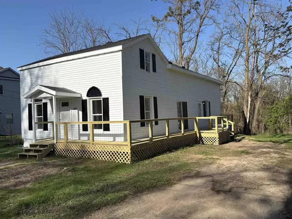 402 S Main Street, Necedah, WI 54646