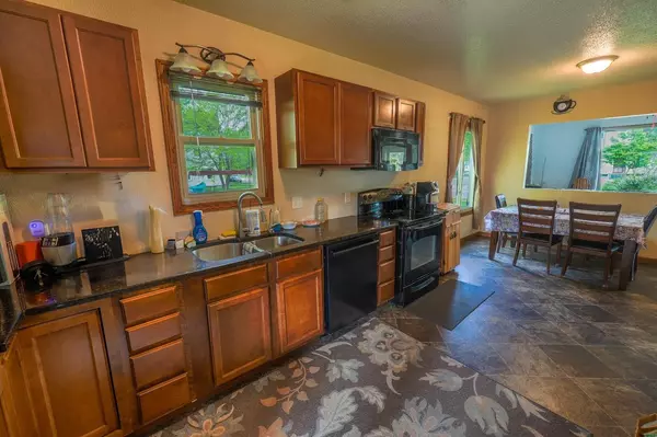 New Lisbon, WI 53950,705 S Adams Street