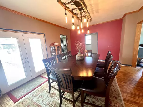 Baraboo, WI 53913,204 South Street